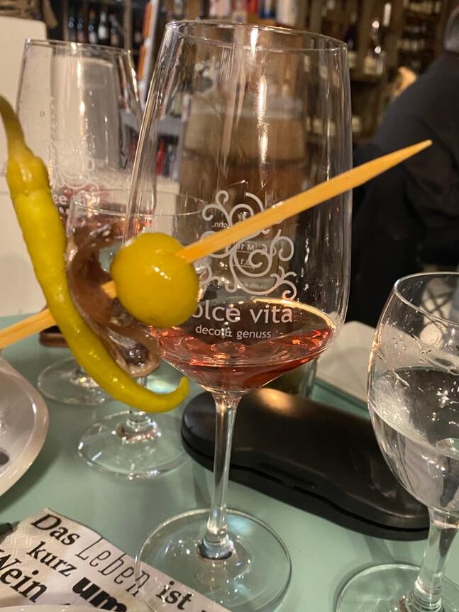 b79f0fde 6779 4906 b56a ff61c2ac90c6